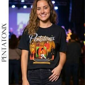 PENTATONIX 2018 Tour Graphic Tee Black M | “Christmas Is Here” Band Shirt